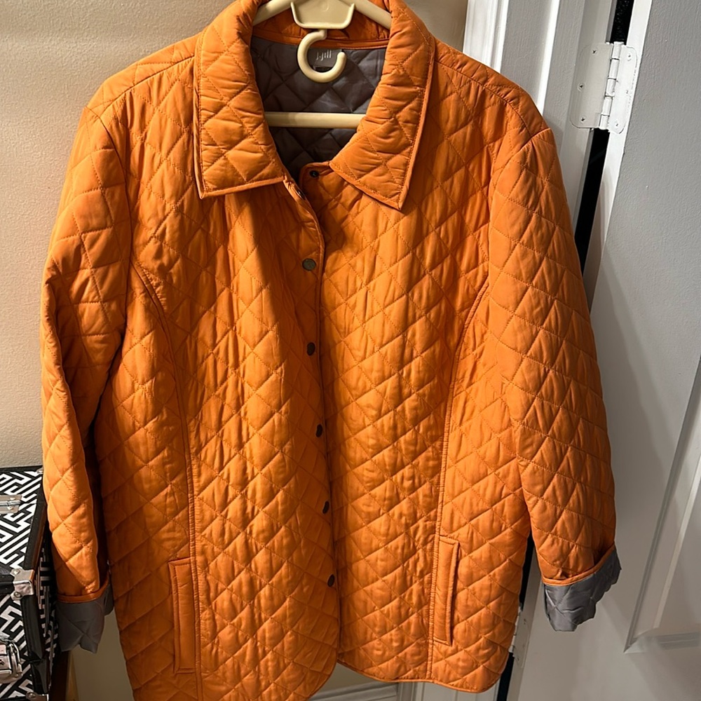 Beautiful j.Jill light weight puffed jacket